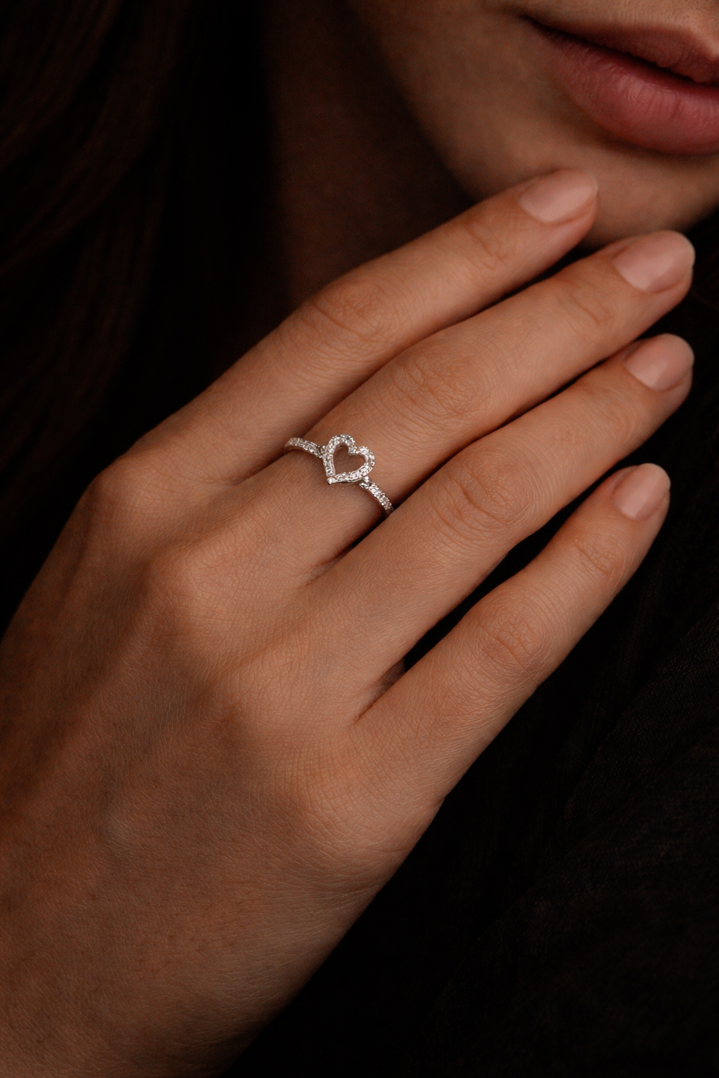 White Diamond Hollow Twisted Ring