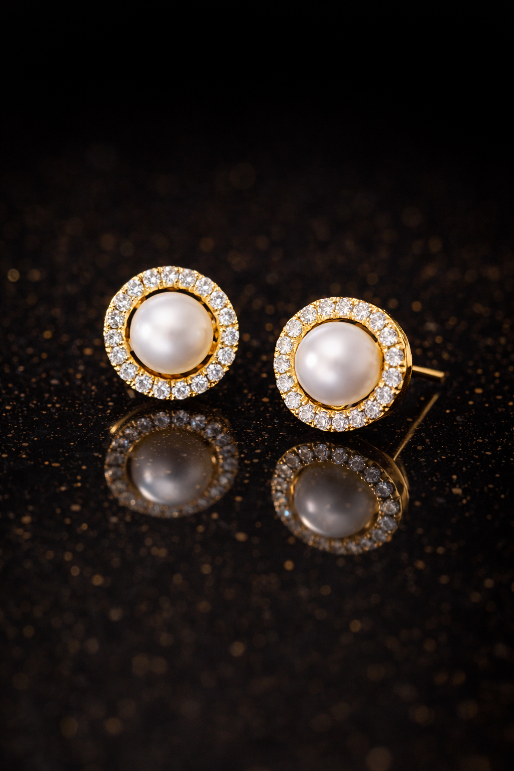 Natural Pearl Winding Earrings